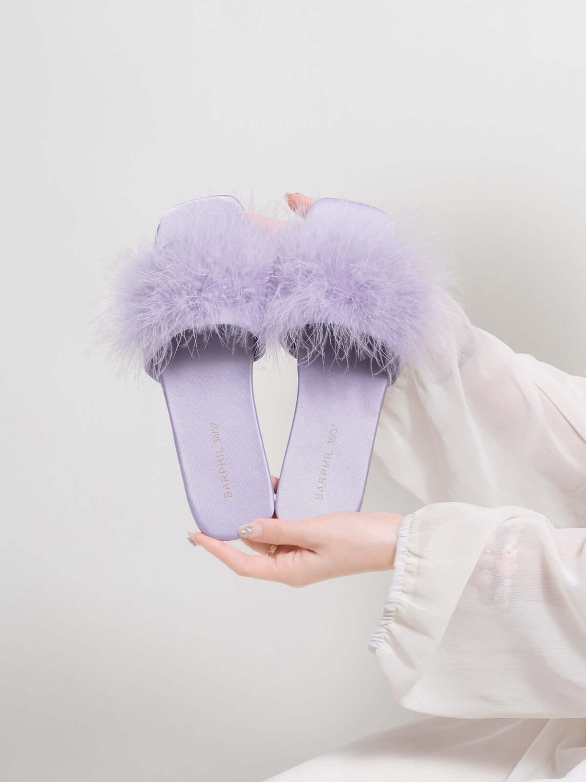 Ulivary Classic Feather Slippers (more colors)