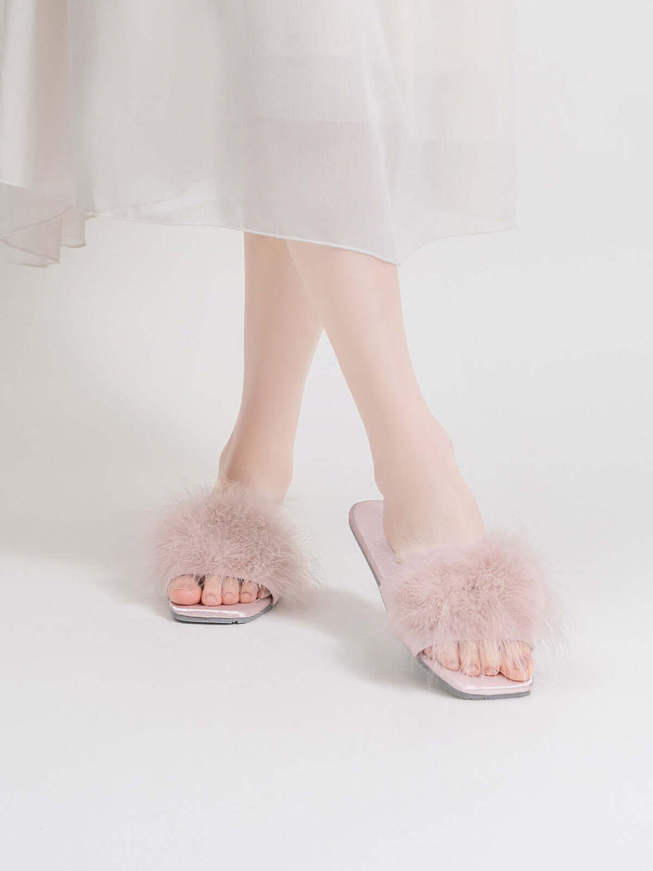 Ulivary Classic Feather Slippers (more colors)