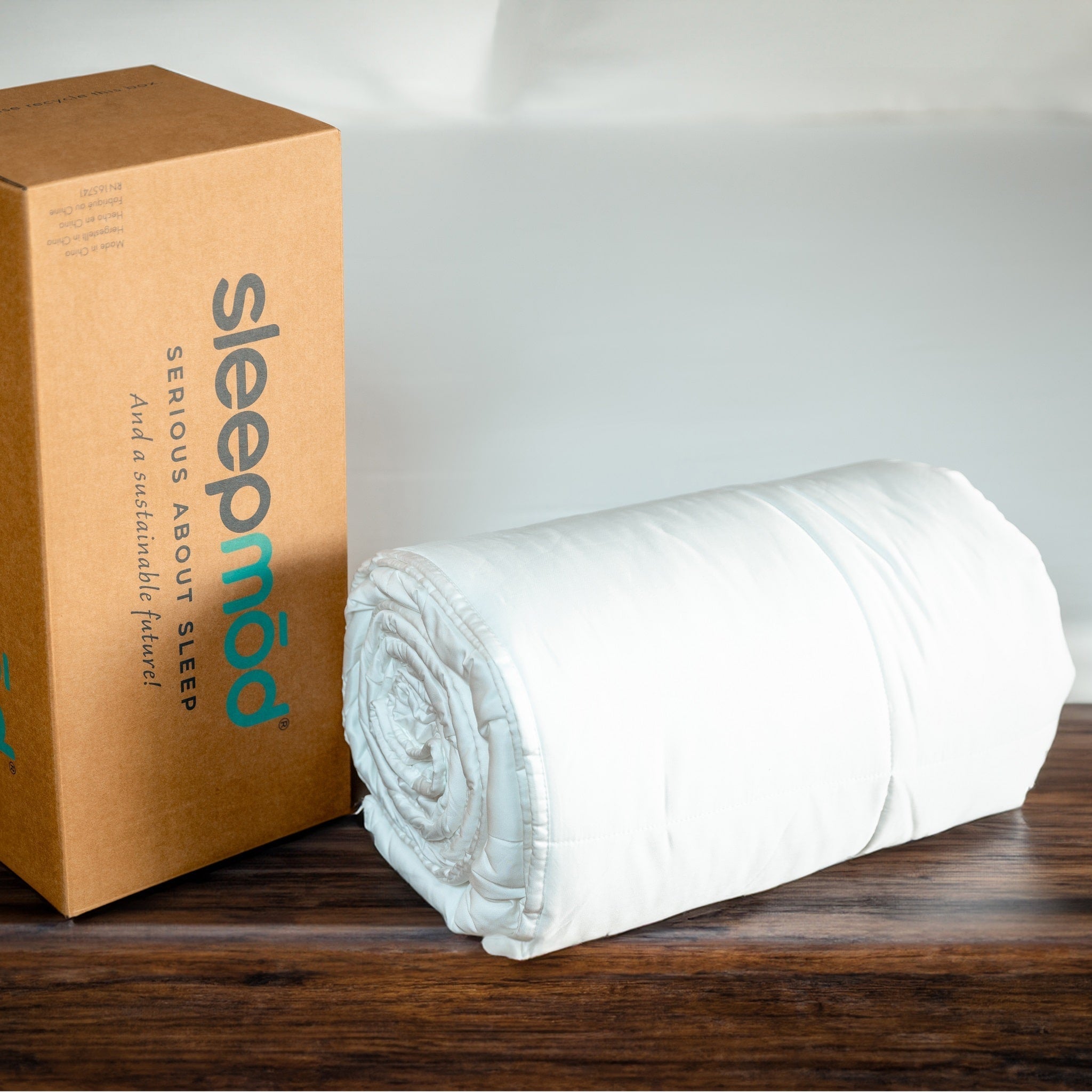 Ecobrands Cooling Comforter Set – Temperature-Regulating Eucalyptus Silk Comforter & Pillow Shams