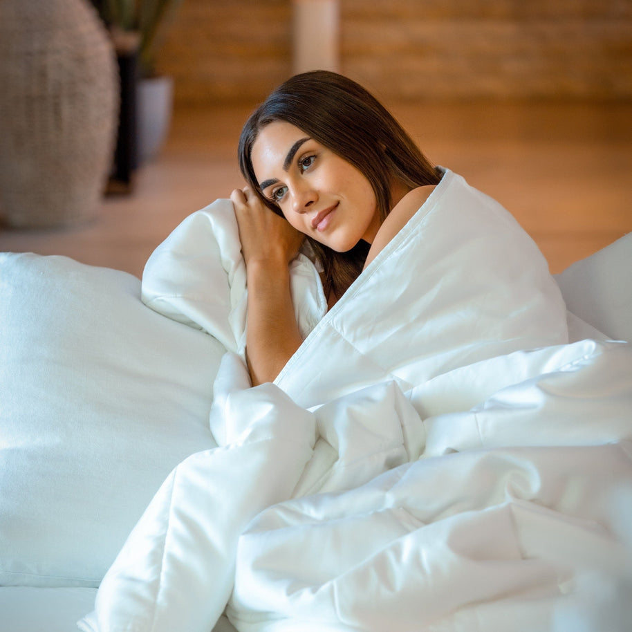 Ecobrands Cooling Comforter Set – Temperature-Regulating Eucalyptus Silk Comforter & Pillow Shams