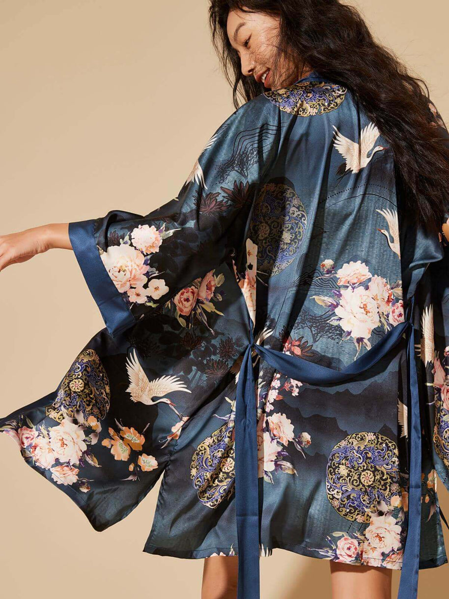 Ulivary Short Kimono Robe Crane