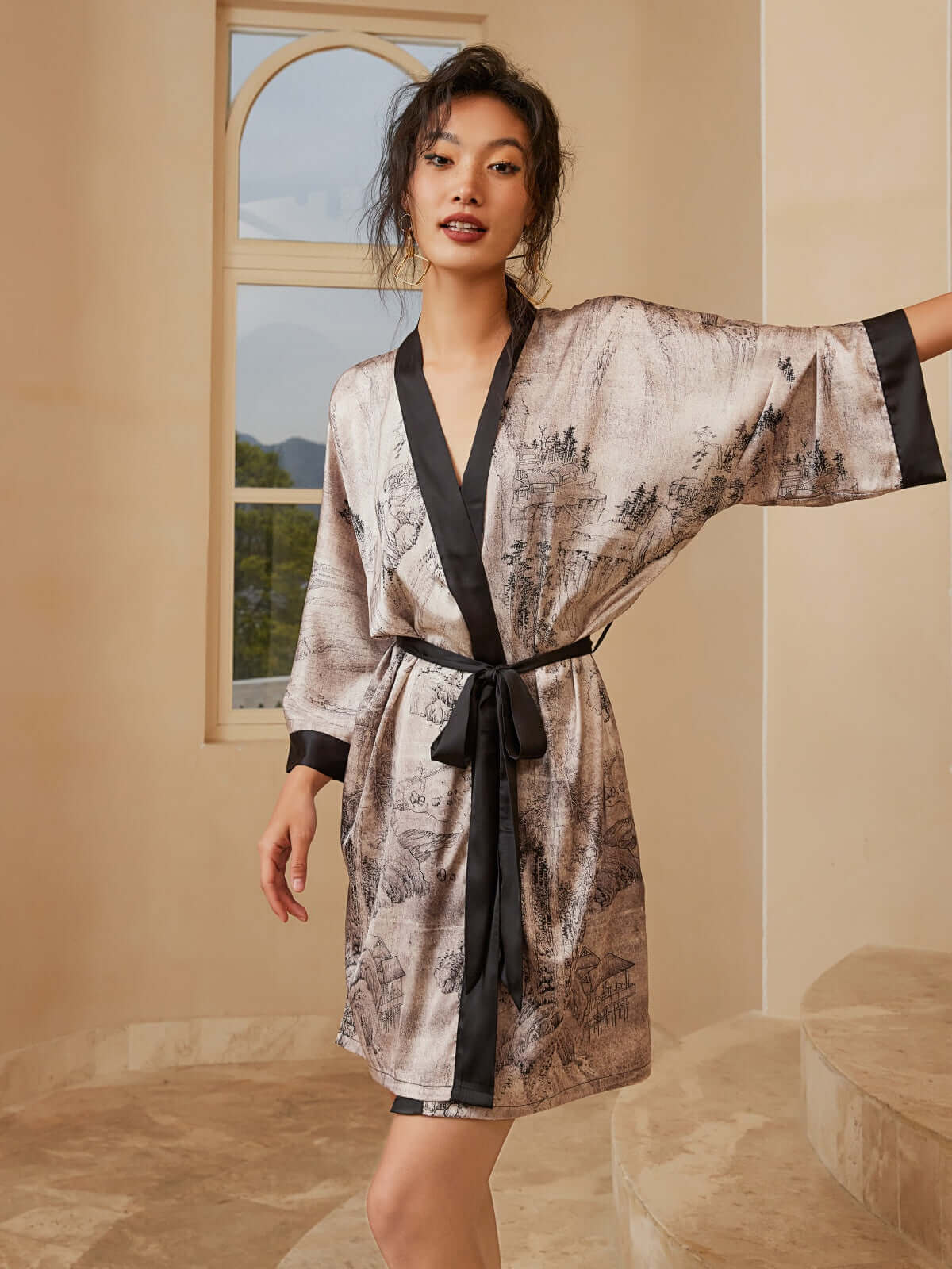Ulivary Short Kimono Robe Ink Painting