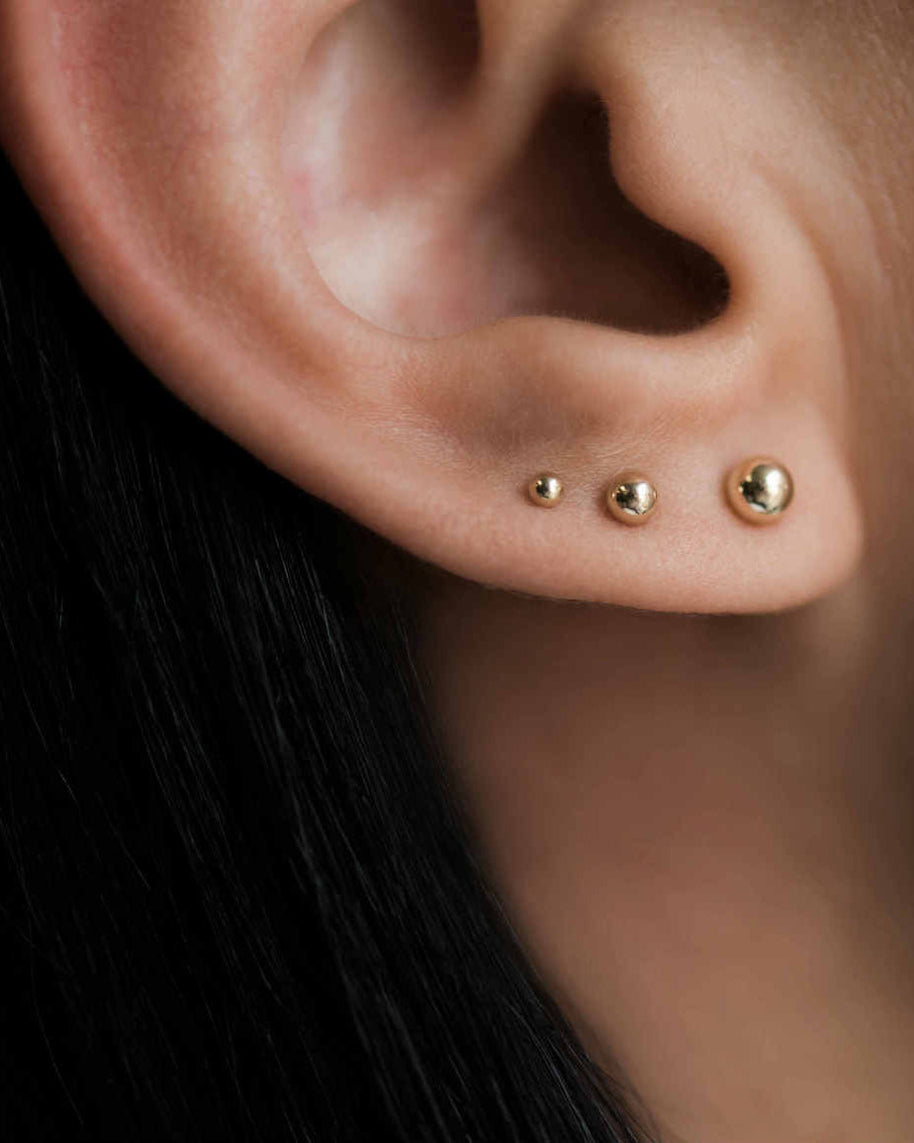 Zoe Lev 14k Gold Bead Stud Earrings