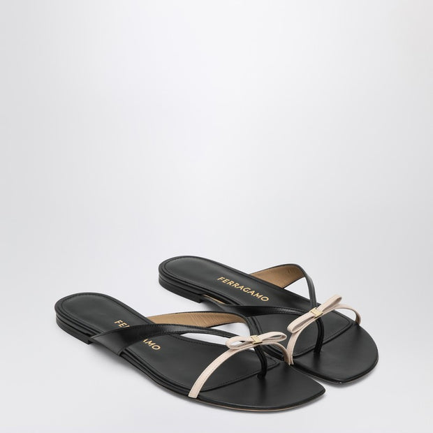 Ferragamo Mini Bow Flip-flop Black And Powdery / Regular Fit