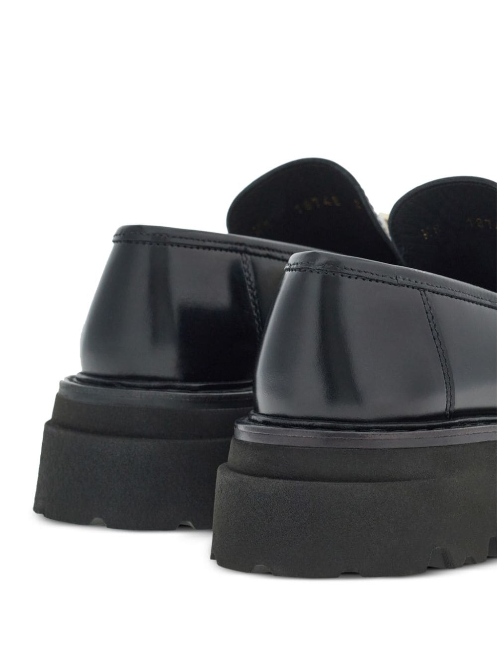 Ferragamo Gancini Buckle Loafers In Black