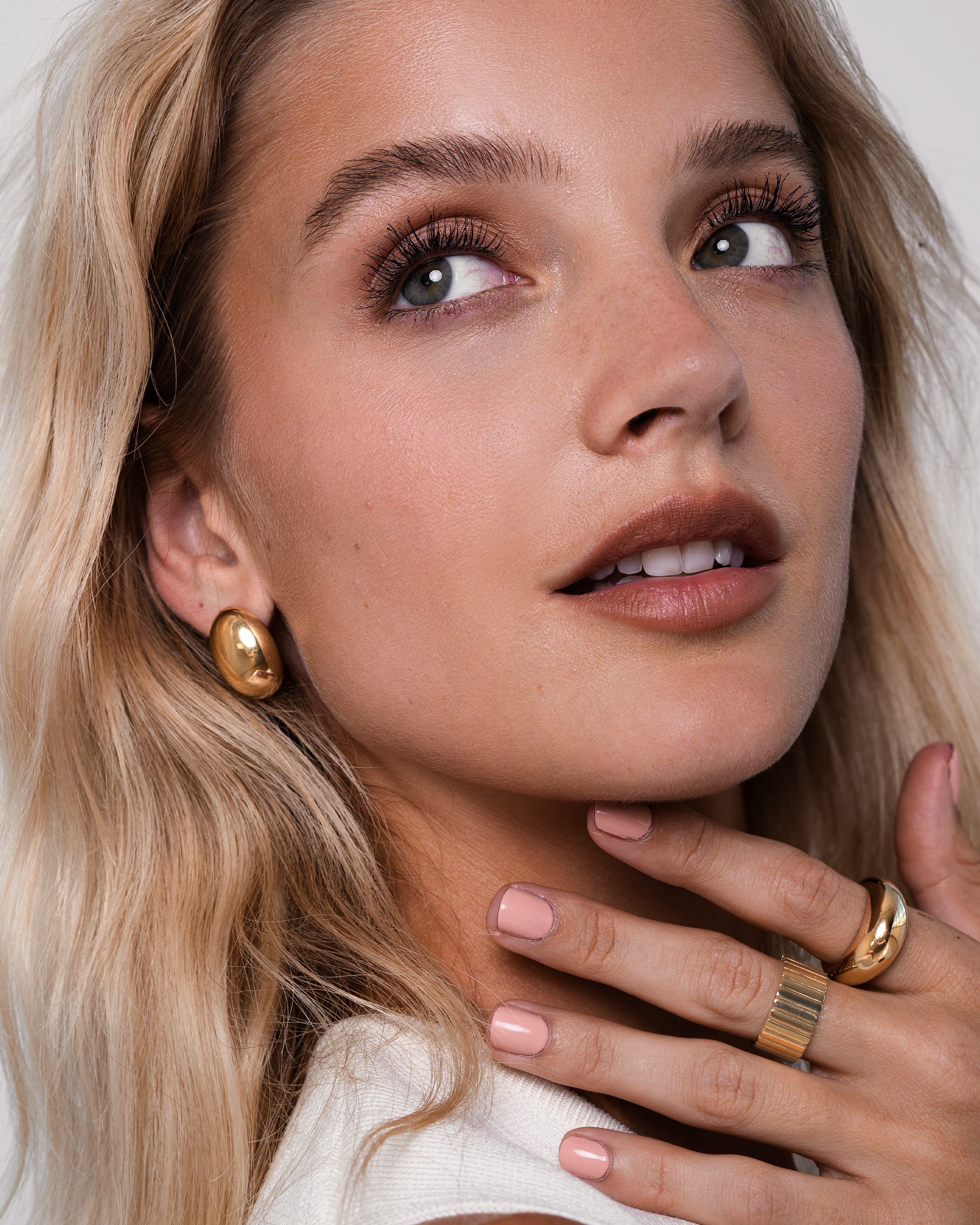 Zoe Lev 14K Gold Half Dome Stud Earrings