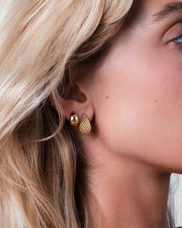 Zoe Lev 14k Gold Thick Dome Huggie Earrings
