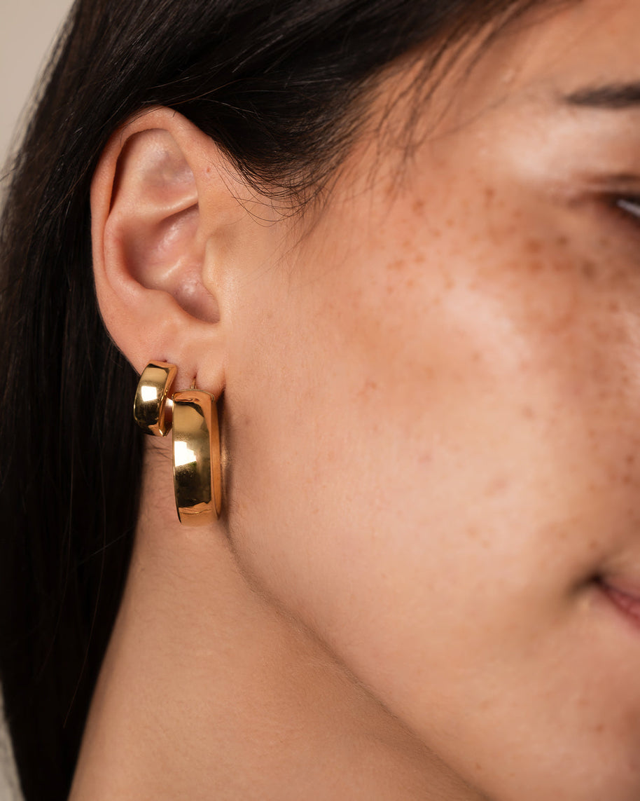 Zoe Lev 14k Gold Medium Bubbled Flat Hoop Earrings