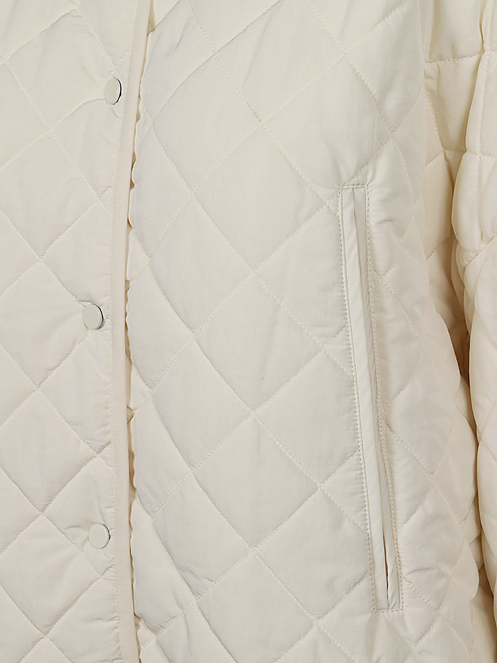 SANDBEIGE Quilted Jacket In White