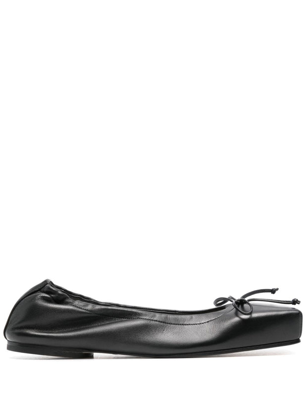 JACQUEMUS Square Toe Ballet Flats in Black