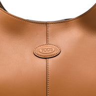Tod's Leather Hobo Bag In Brown