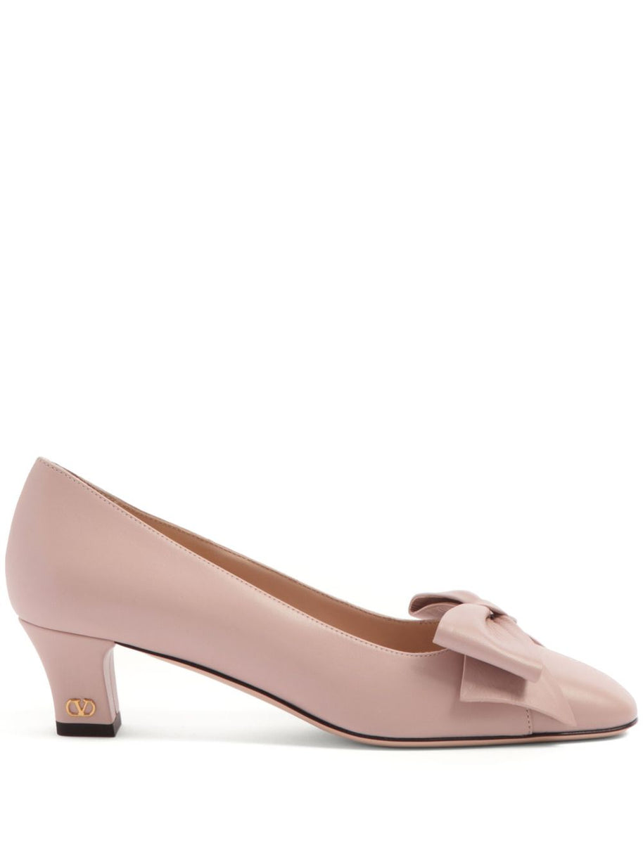 Valentino Garavani Bowow Leather Pumps - Powder