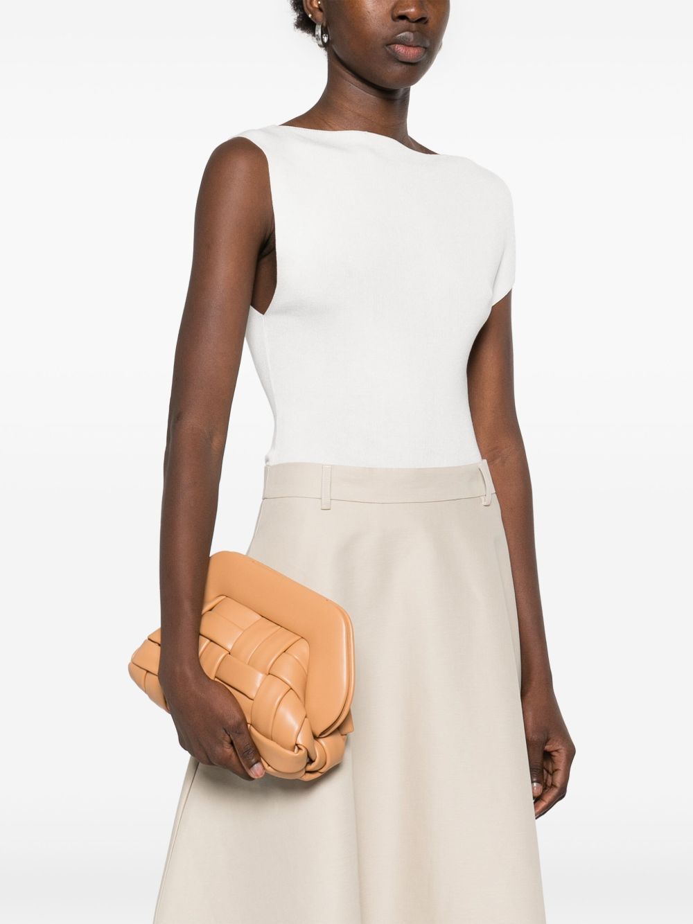 THEMOIRE' Tia Clutch In Beige