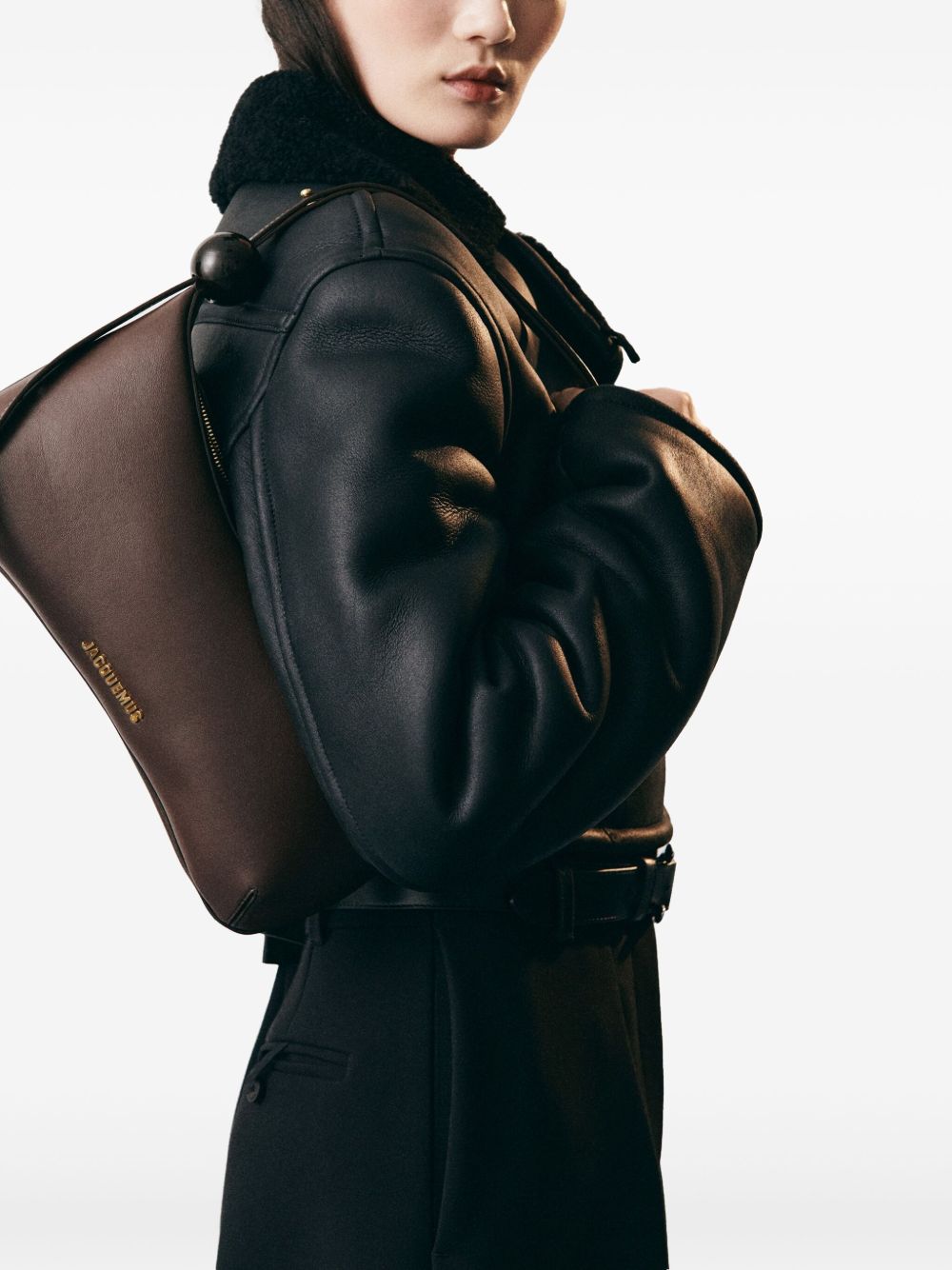 JACQUEMUS The Bisou Perle Shoulder Bag In Brown