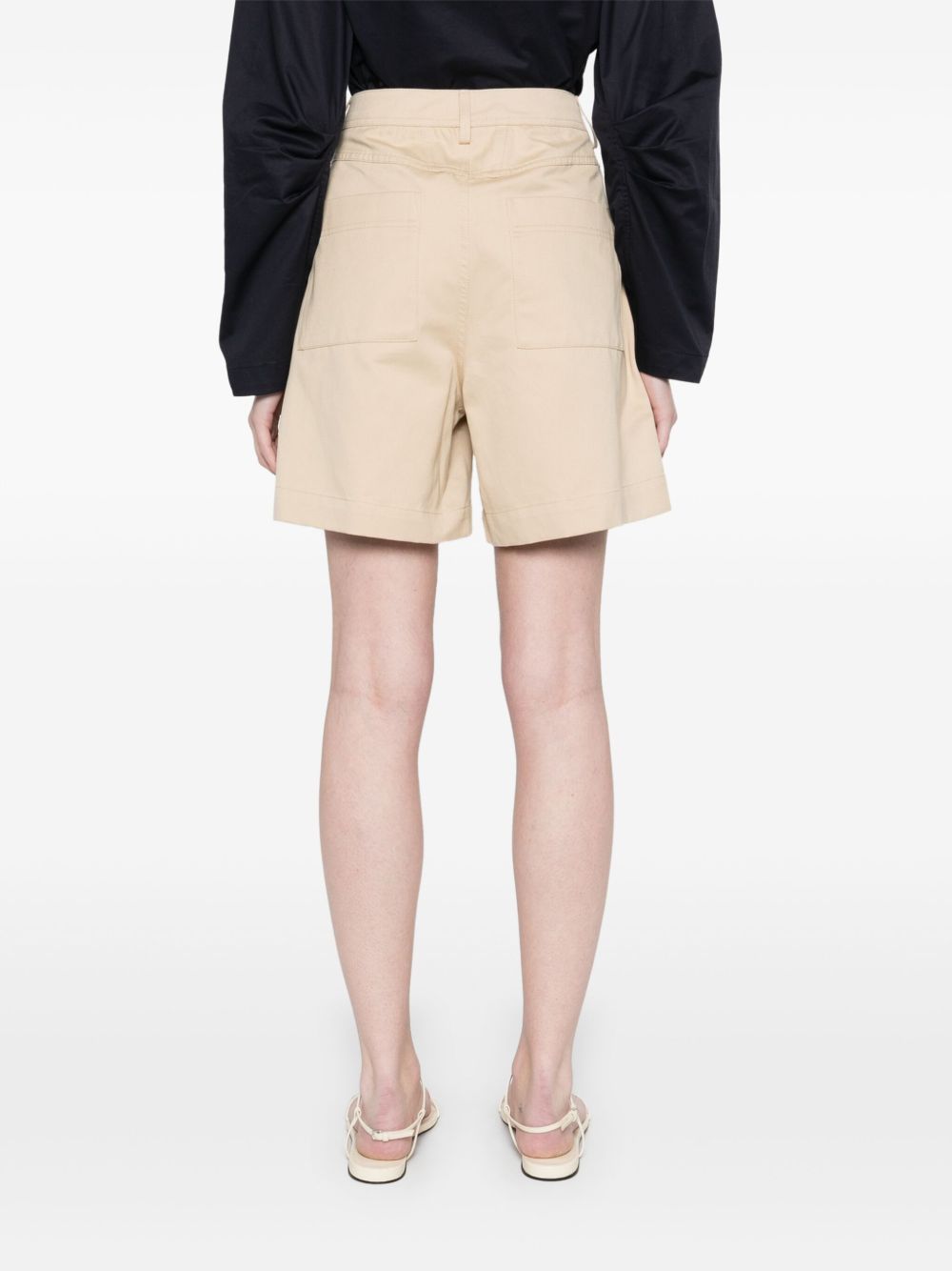 Closed Shorts In Beige