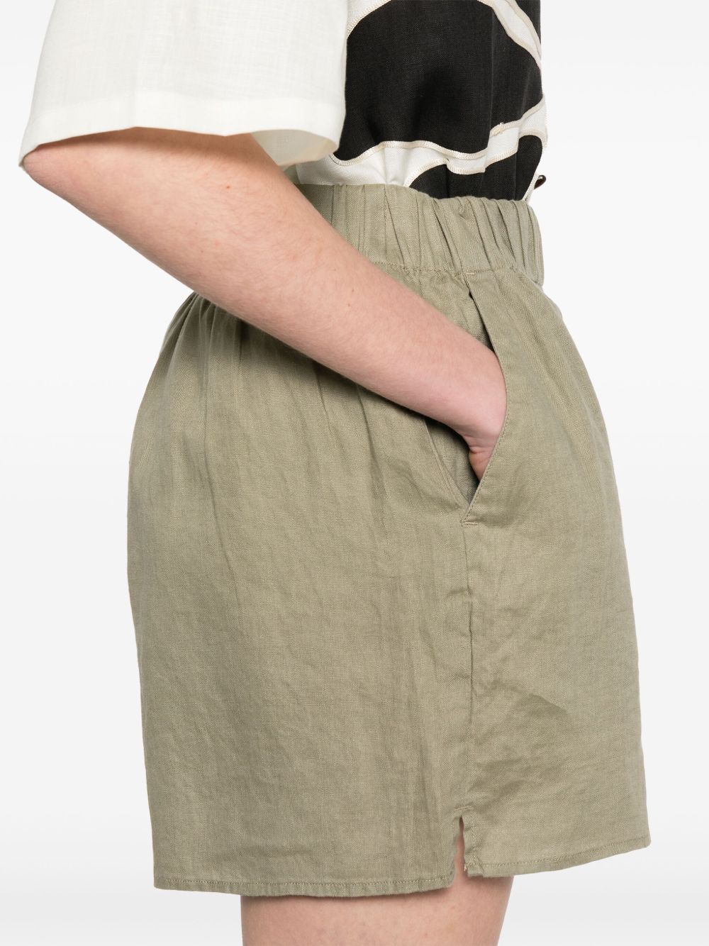 Closed Linen Shorts In Green