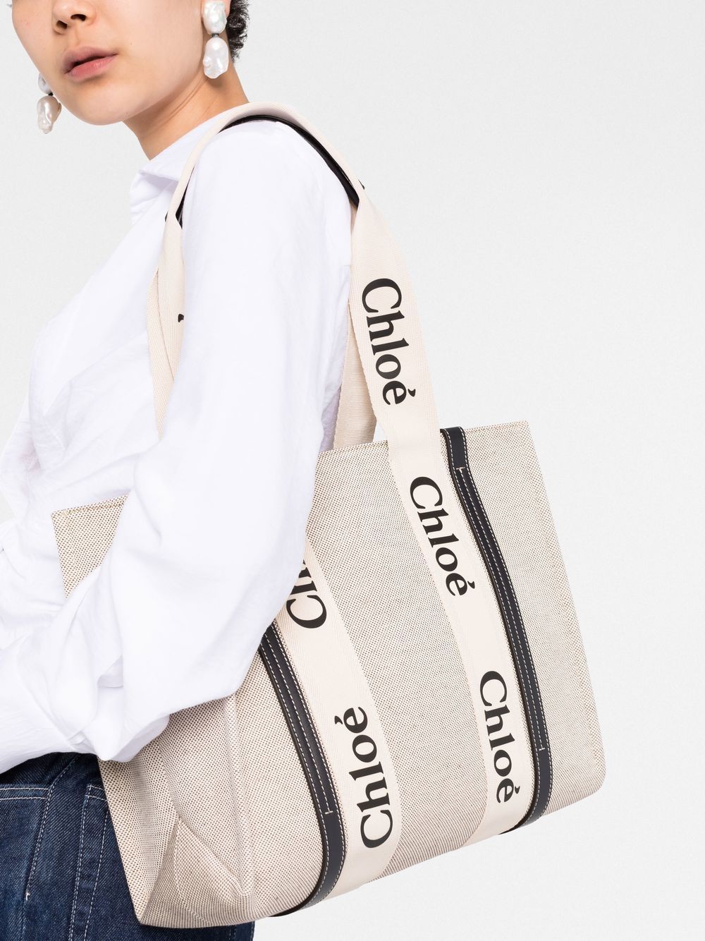Chloé Woody Canvas Medium Tote Bag