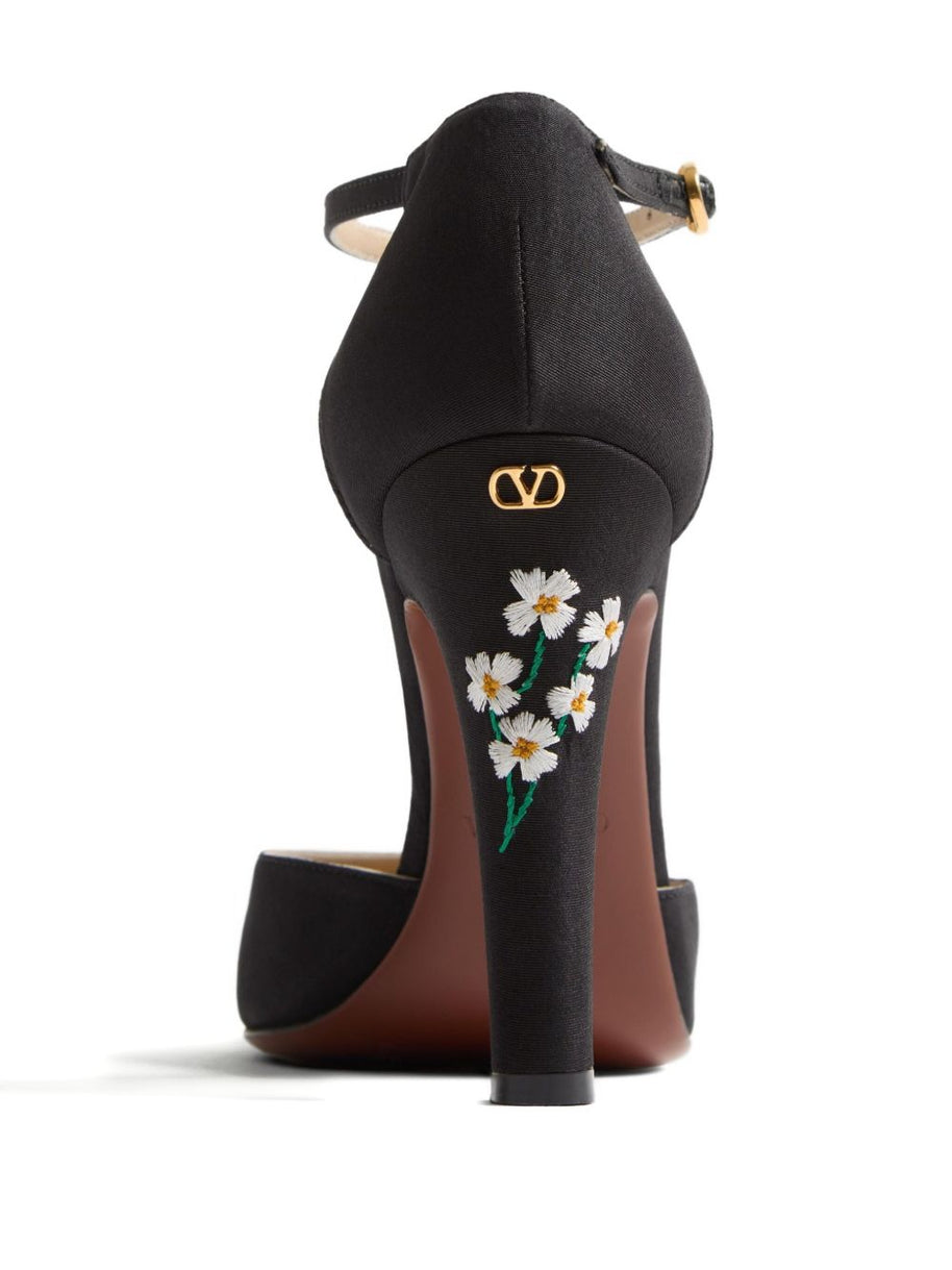 Valentino Garavani Embroidered Pumps - Black