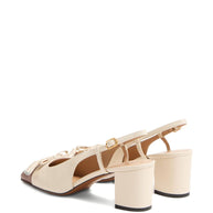 Valentino Garavani Valet Du Roi Leather Pumps - White