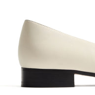 Valentino Garavani Valet Du Roi Leather Ballet Flats - White