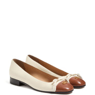 Valentino Garavani Valet Du Roi Leather Ballet Flats - White