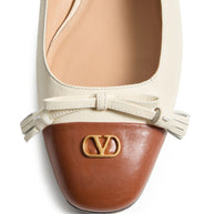 Valentino Garavani Valet Du Roi Leather Ballet Flats - White