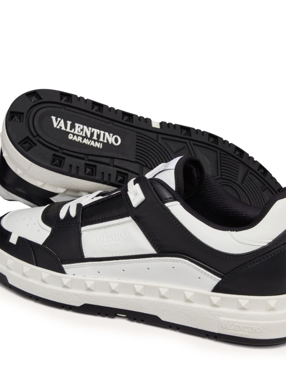 Valentino Garavani Freedots Leather Sneakers - Black