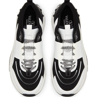 Valentino Garavani True Act Sneakers - Black