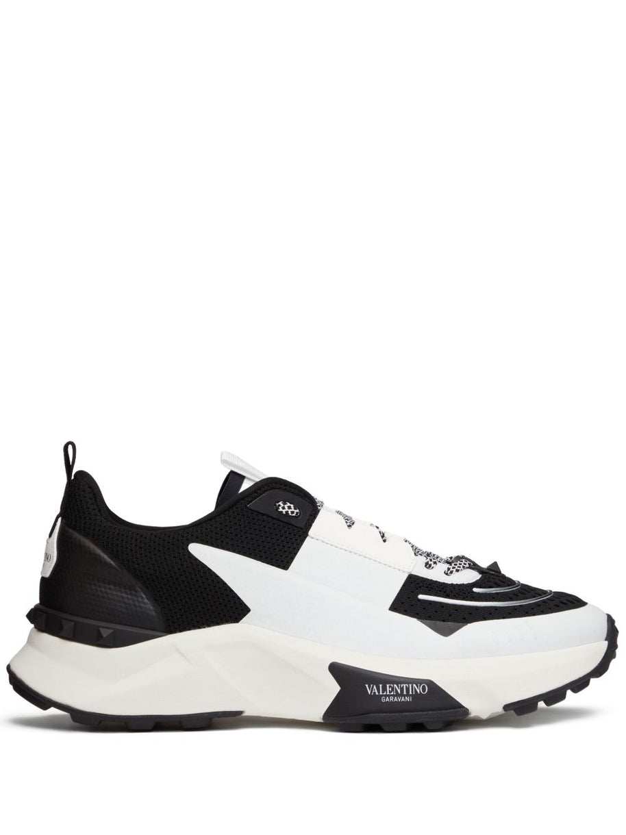 Valentino Garavani True Act Sneakers - Black