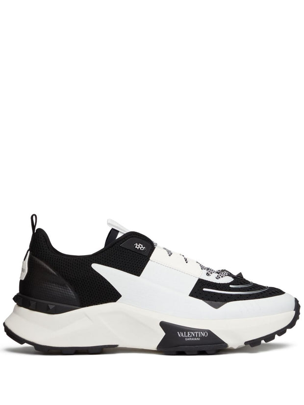 Valentino Garavani True Act Sneakers - Black