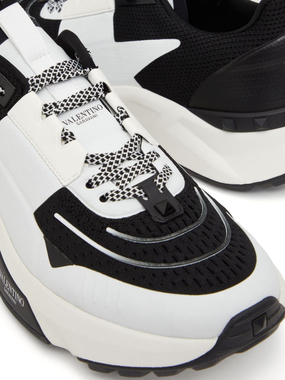 Valentino Garavani True Act Sneakers - Black
