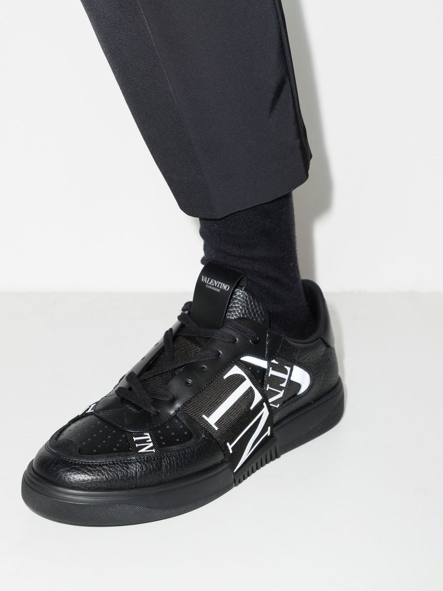 Valentino Garavani VL7N Leather Sneakers - Black