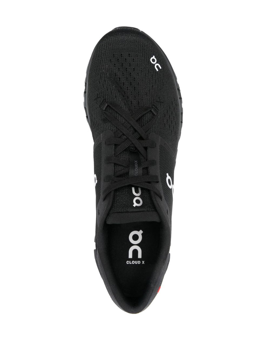 ON Cloud X 4 Trainers
