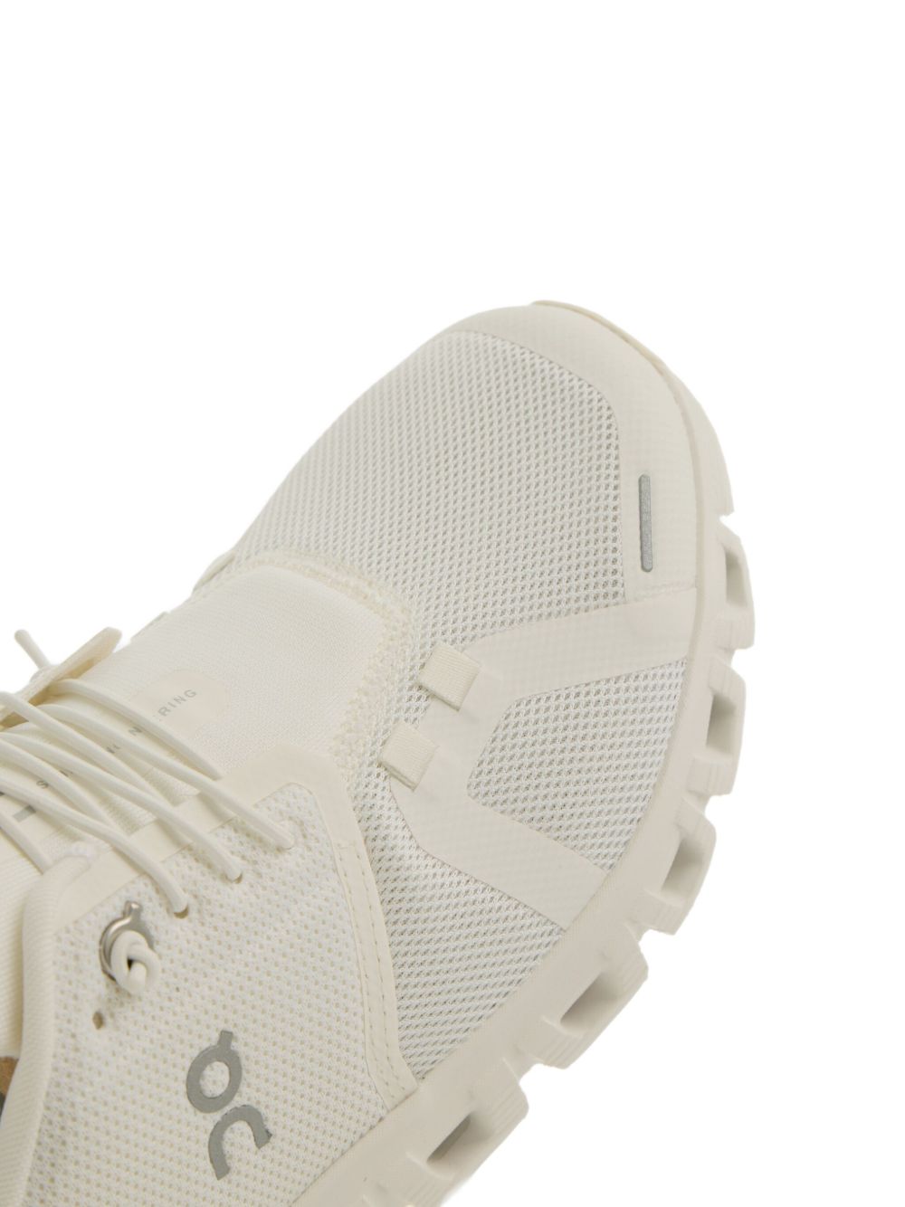 ON Running Cloud 6 Trainers