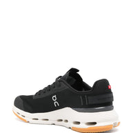 ON Running Cloudnova Form 2 Sneakers
