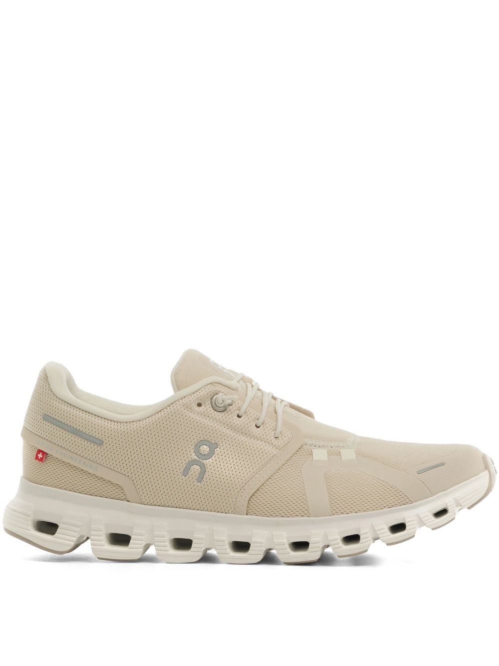 ON Running Cloud 6 Low-top Sneakers