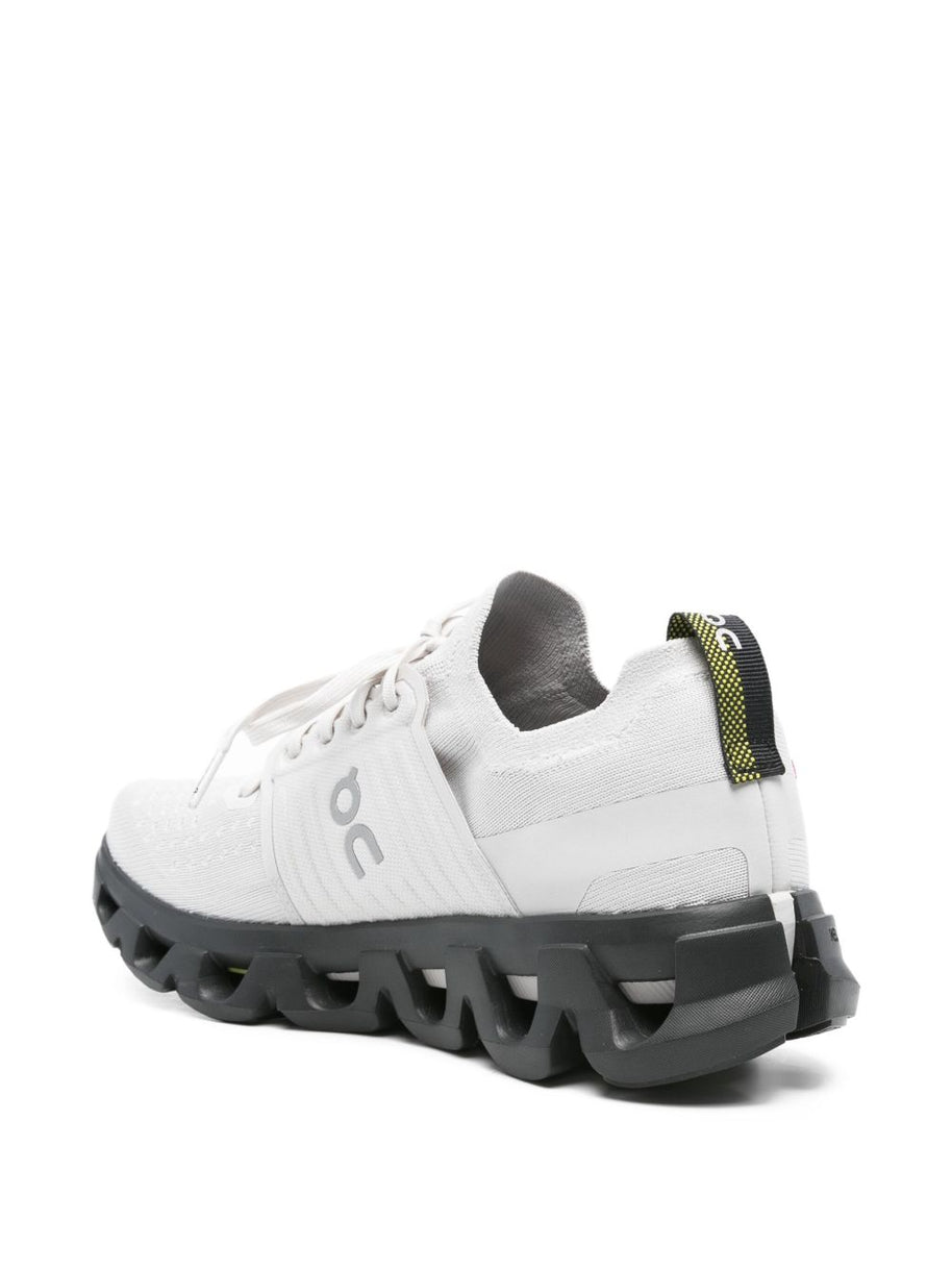 ON Cloudswift 4 Sneakers - White