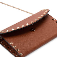 Valentino Garavani Rockstud Leather Wallet On Chain - Leather Brown