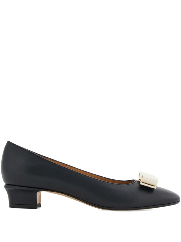 Ferragamo Vara Leather Pumps Black