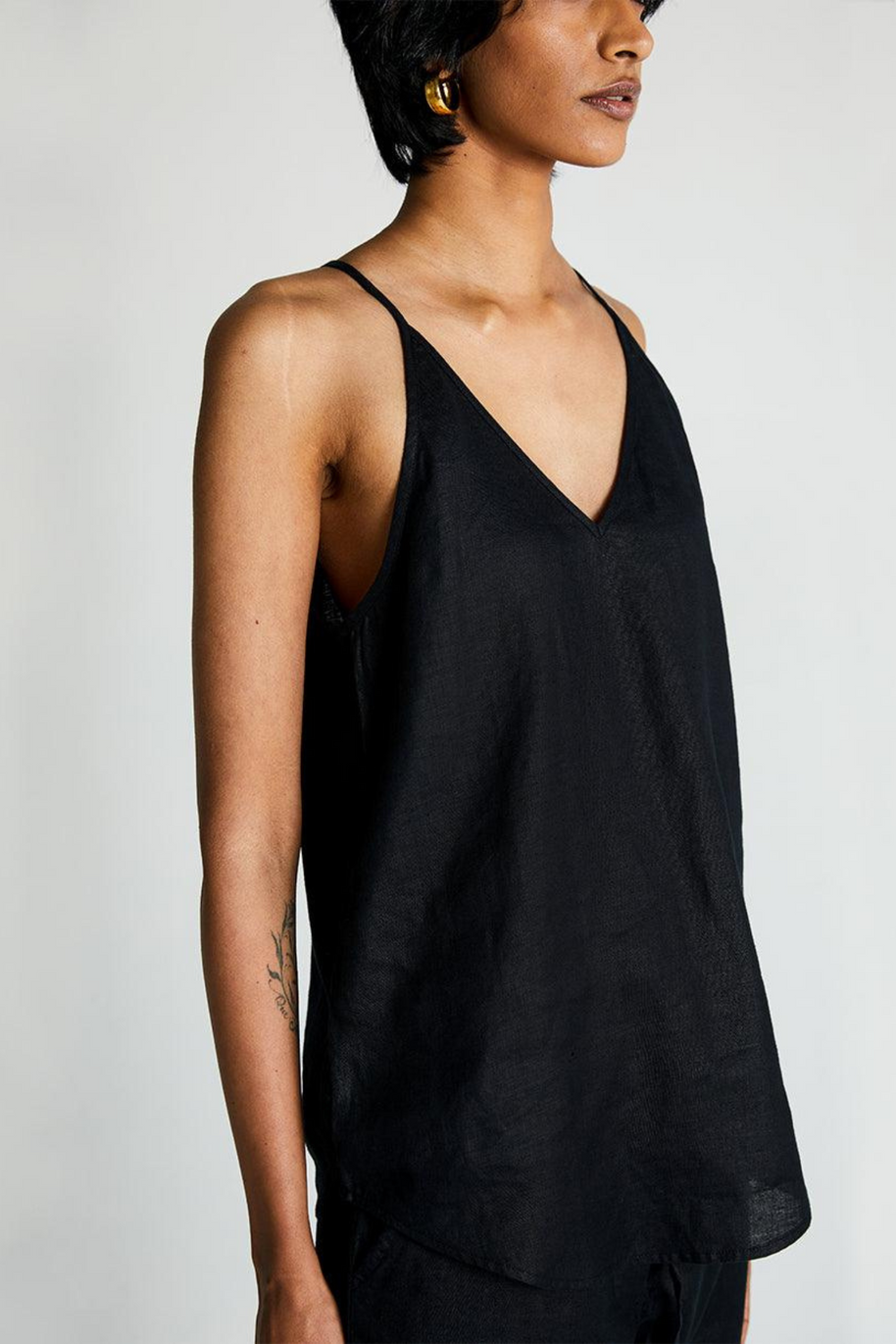 Reistor Endless Sunday Top in Black