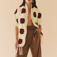 Eddy Round Top Rose Scarf