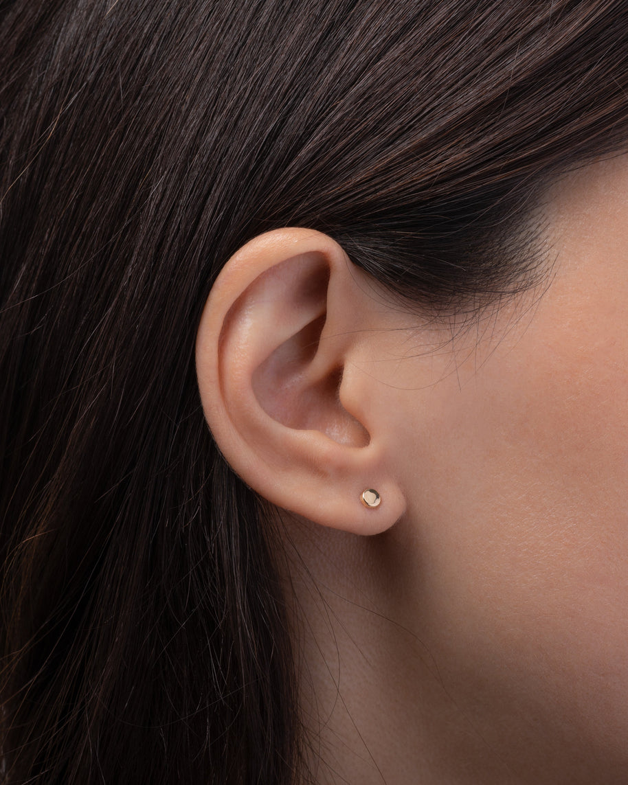 Zoe Lev 14k Gold Small Disc Stud Earrings