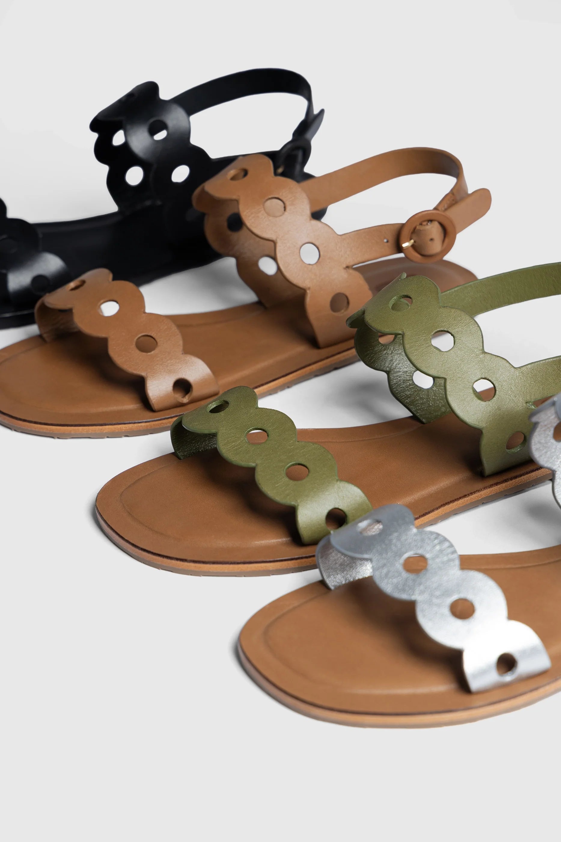 Larroude Florence Flat Sandal In Silver Metallic Leather