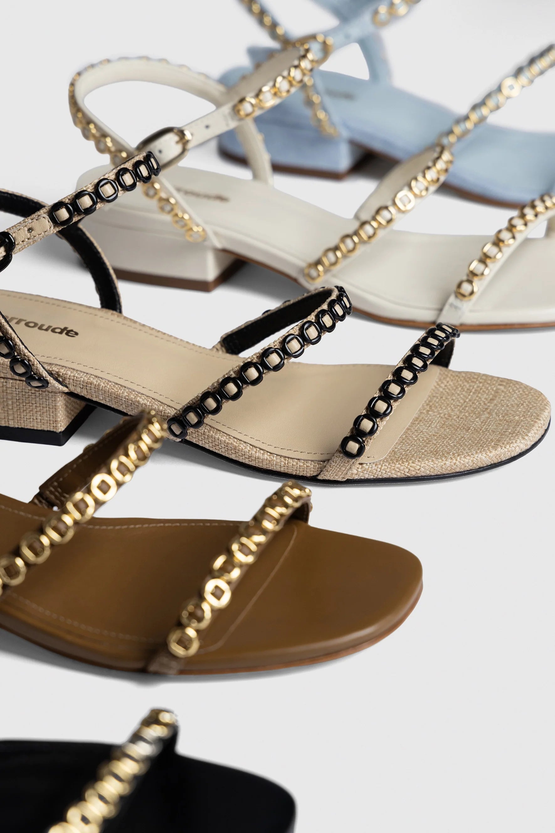 Larroude Milanina Flat Sandal In Beige Raffia