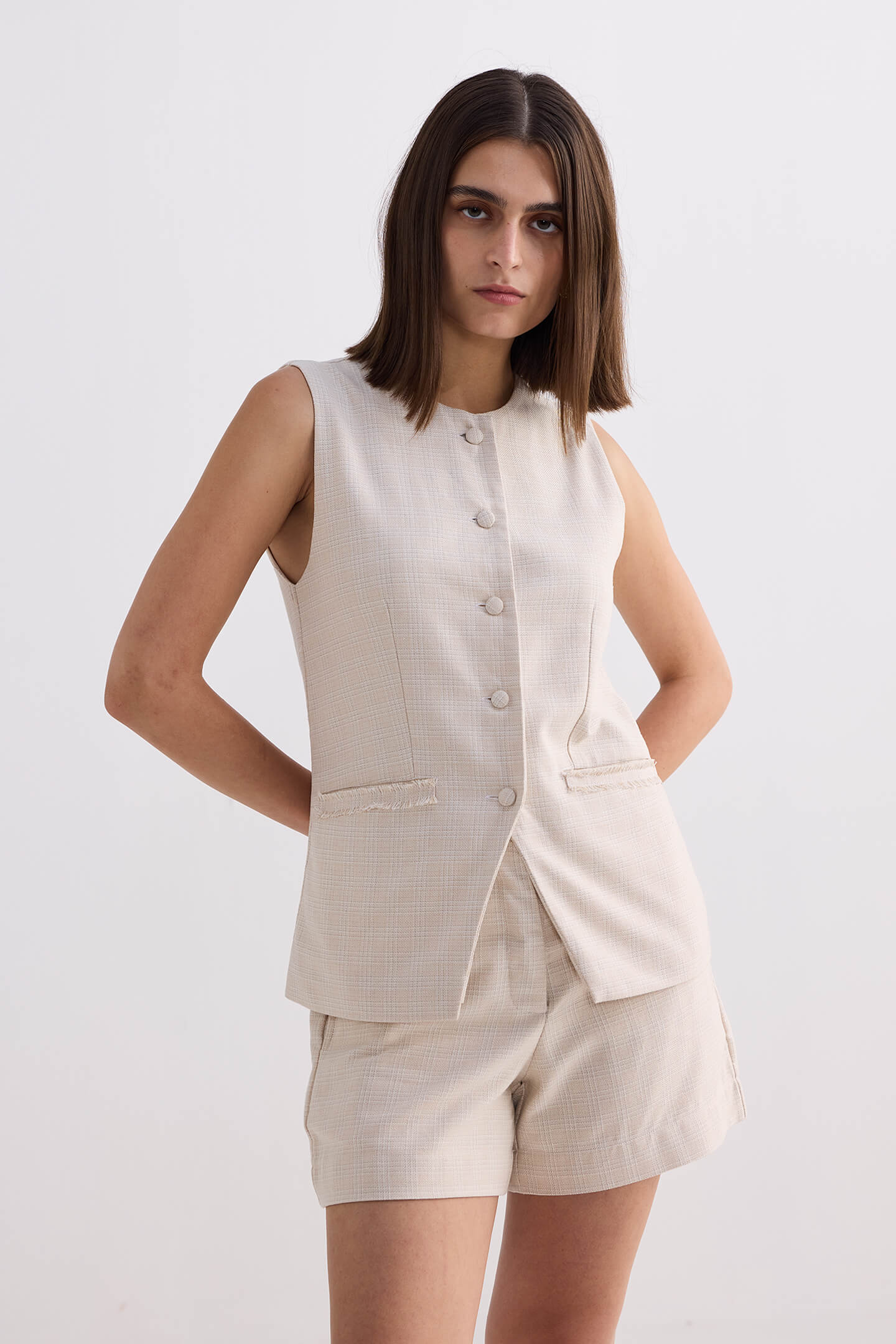 Reistor Cotton Tweed Shorts in Cream