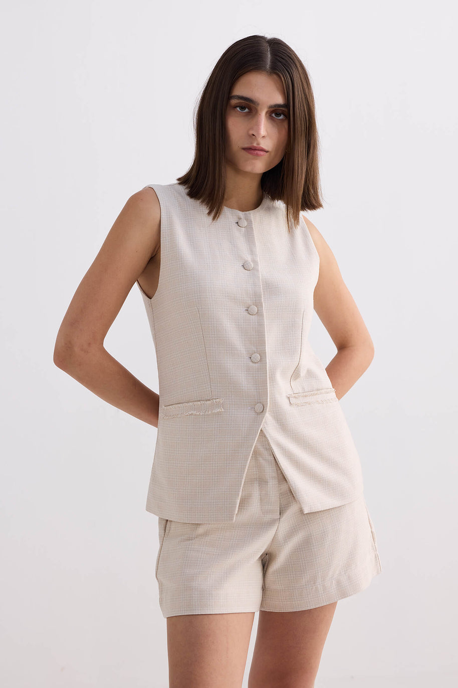 Reistor Cotton Tweed Shorts in Cream