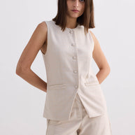 Reistor Cotton Tweed Shorts in Cream