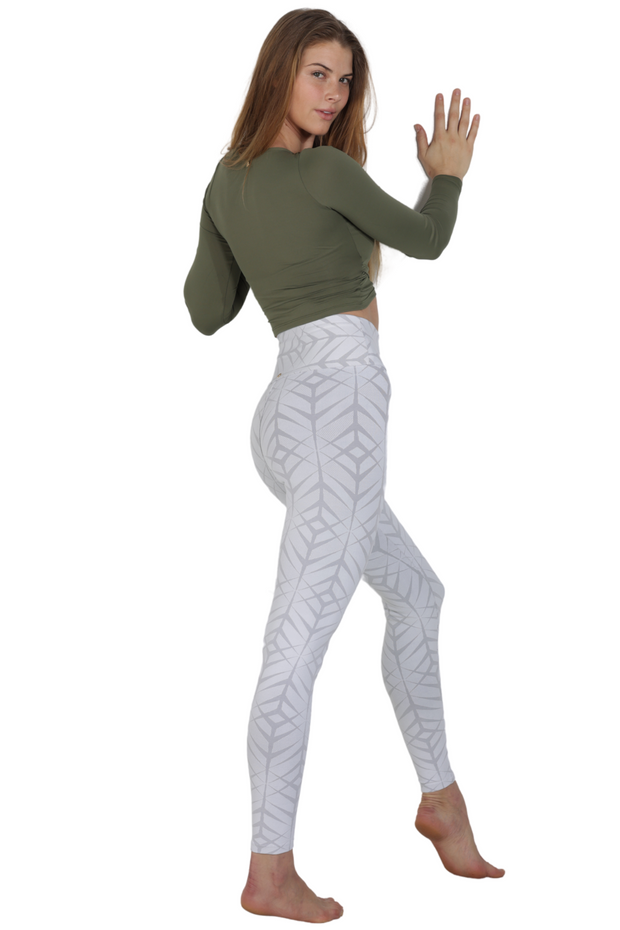 Gianine KELSEY OLIVE GREEN Long Sleeve Activewear Top