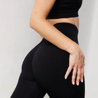 Astoria CONTOUR Seamless Legging - Black