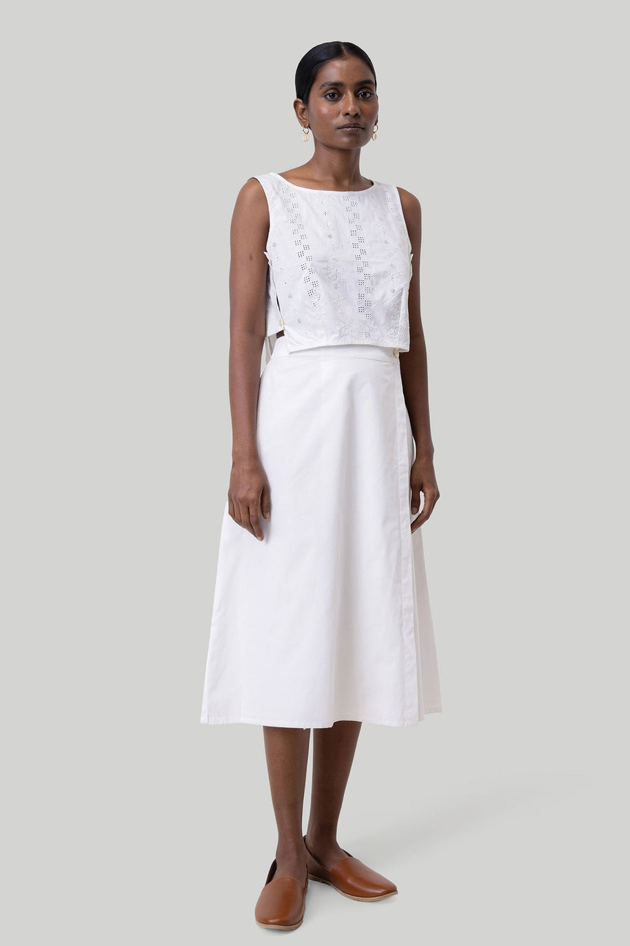 Reistor Boxy Crop Top in White